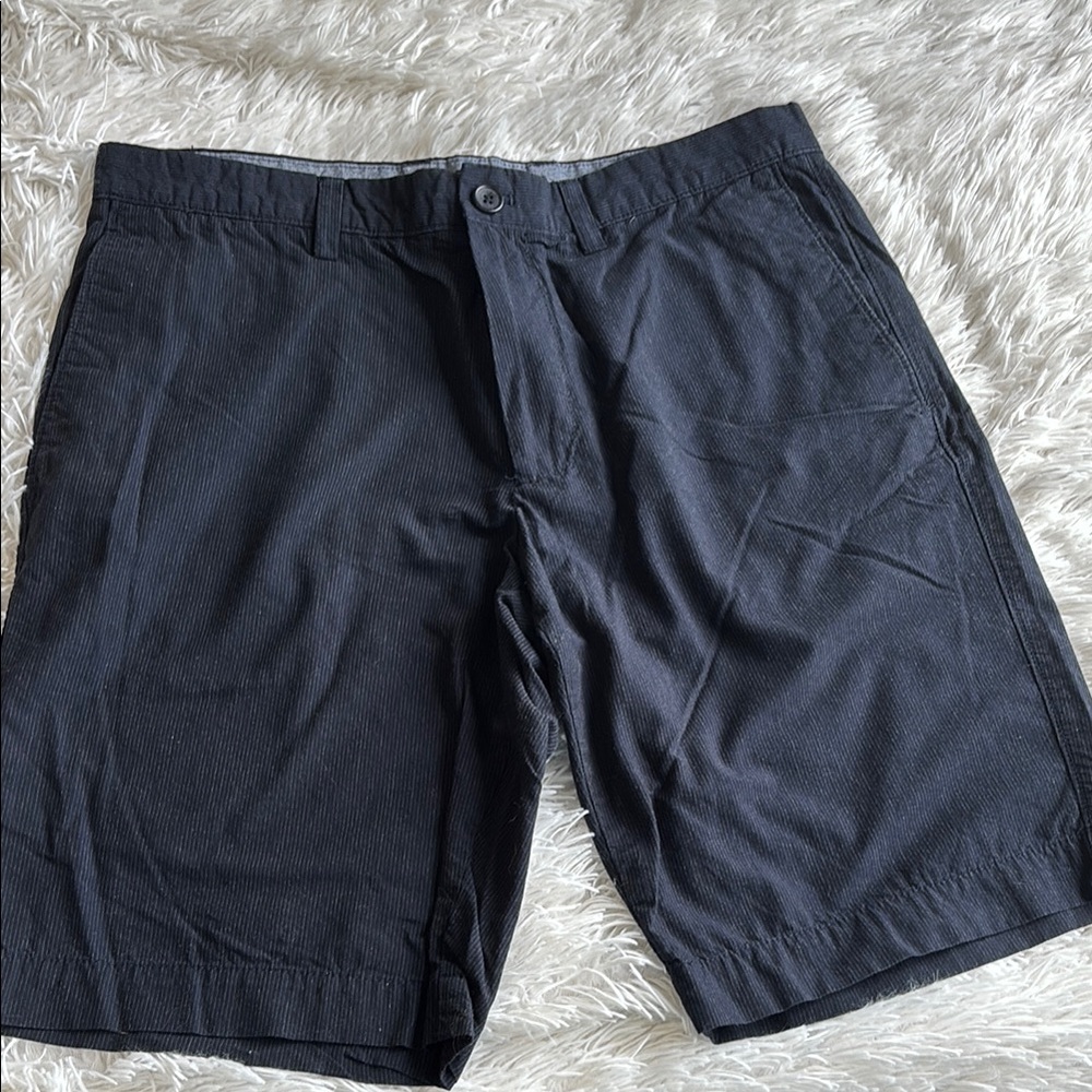 Banana Republic navy pinstripe lightweight chino shorts 100% cotton